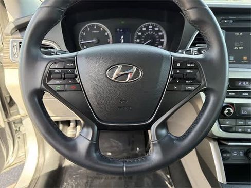 Used 2016 Hyundai Sonata Limited image 22
