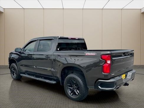 Used 2021 Chevrolet Silverado 1500 LT Trail Boss AWD/4WD image 4