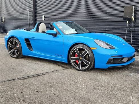 New 2025 Porsche 718 Boxster GTS image 9