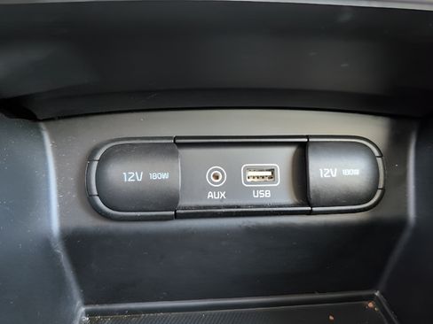 Used 2017 Kia Sorento L FWD image 17