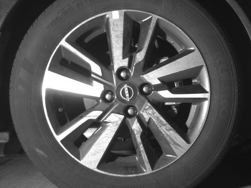Used 2025 Nissan Versa SV FWD image 13