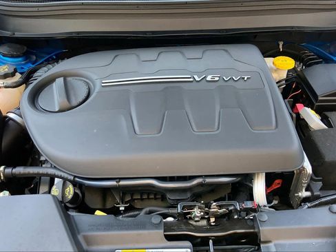 Used 2017 Jeep Cherokee Trailhawk w/ Comfort/Convenience Group image 31