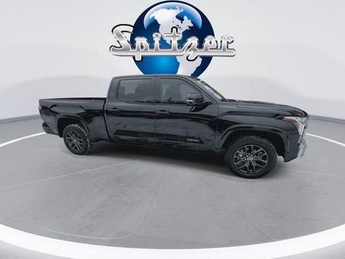 Used 2022 Toyota Tundra Platinum image 5