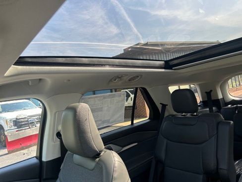 New 2026 Ford Explorer Active w/ Active Comfort Package AWD/4WD image 24