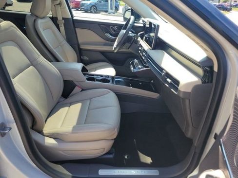 Certified 2024 Lincoln Corsair AWD w/ Equipment Group 101A image 28