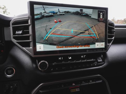 Used 2024 Toyota Tundra Limited image 17