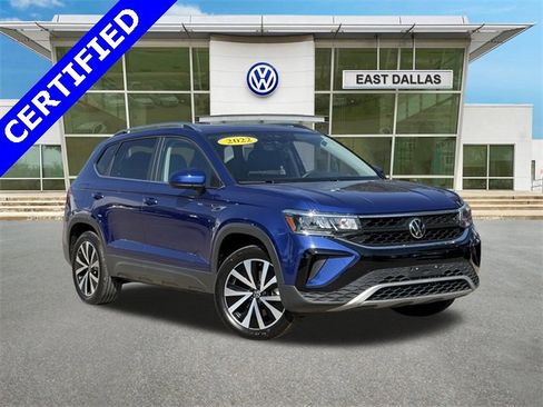 Certified 2022 Volkswagen Taos SE w/ Panoramic Sunroof Package image 1