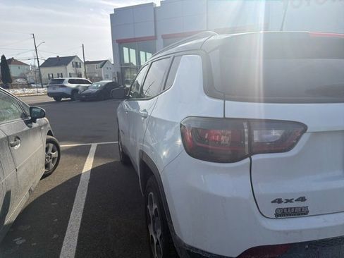 Used 2022 Jeep Compass Trailhawk w/ Trailhawk Elite Group image 4