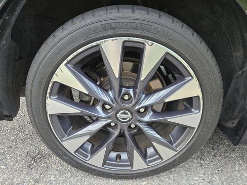 Used 2018 Nissan Sentra SR image 24