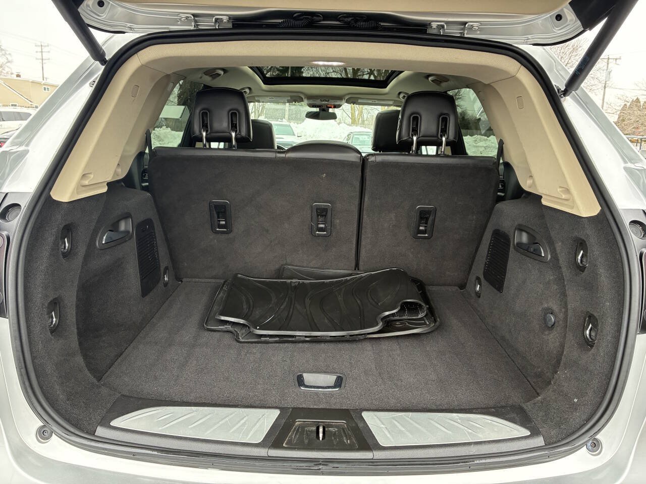 Used 2017 Buick Envision Essence AWD/4WD image 32