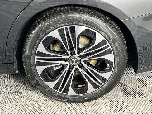 New 2026 Mercedes-Benz E 350 4MATIC Sedan image 32
