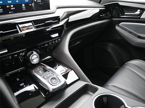 Certified 2025 Acura MDX SH-AWD w/ Technology Package image 4