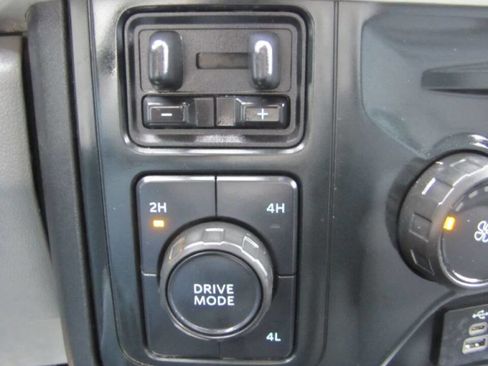 Used 2023 Ford F350 XL image 41