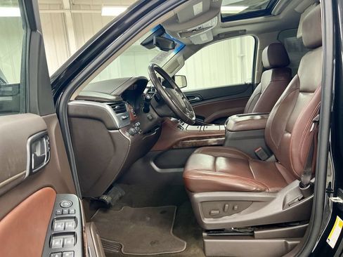 Used 2019 Chevrolet Tahoe Premier AWD/4WD image 21