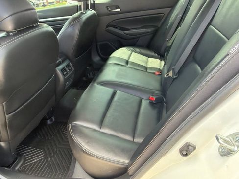 Used 2021 Nissan Altima 2.5 SL FWD image 12