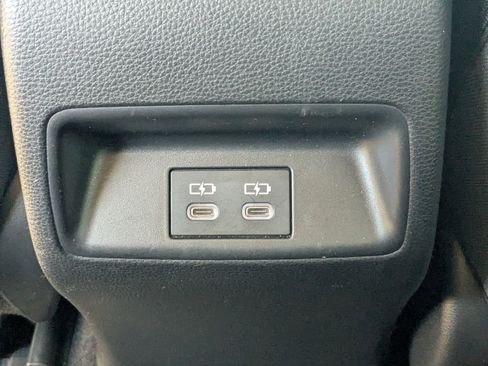 Used 2023 Toyota Corolla LE image 15