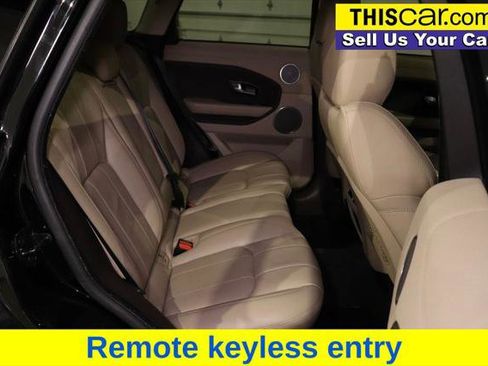 Used 2019 Land Rover Range Rover Evoque SE image 19