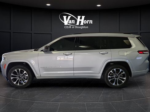 Used 2022 Jeep Grand Cherokee L Overland w/ Luxury Tech Group IV AWD/4WD image 4