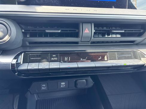 New 2026 Toyota Prius LE image 9