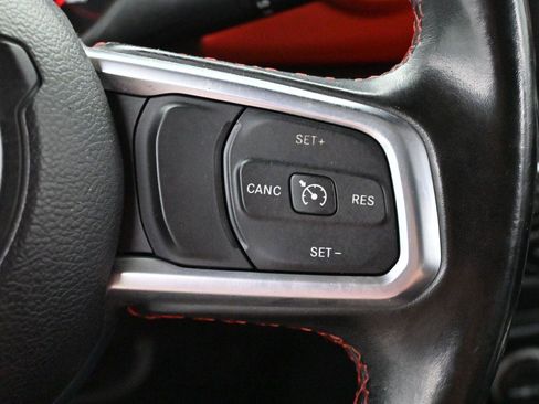 Used 2020 Jeep Gladiator Rubicon AWD/4WD image 17