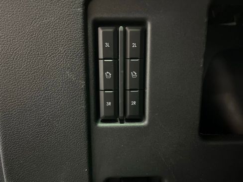Used 2023 Lincoln Navigator L Reserve AWD/4WD image 6