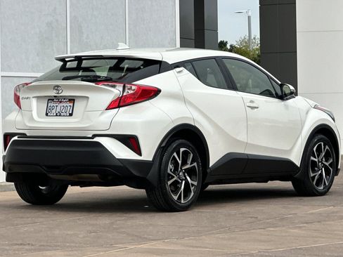 Certified 2020 Toyota C-HR XLE image 4