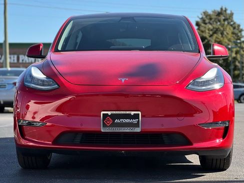 Used 2021 Tesla Model Y Long Range image 12