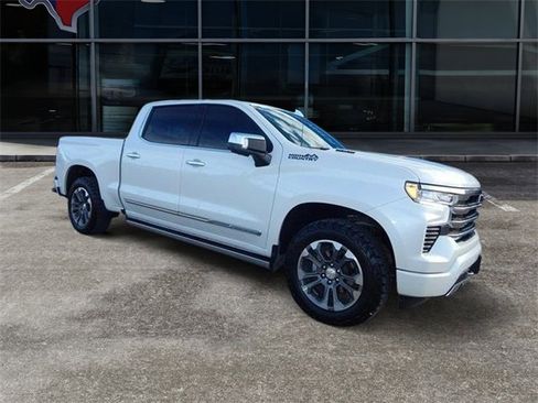 Used 2025 Chevrolet Silverado 1500 High Country w/ LPO, Dark Essentials Package image 1