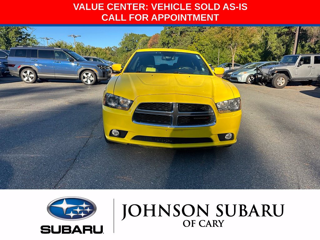Used 2014 Dodge Charger SXT w/ Driver Confidence Group (AJG) AWD/4WD image 3