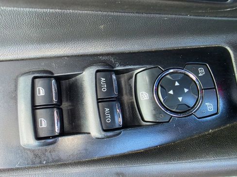 Used 2013 Ford Taurus SHO AWD/4WD image 16