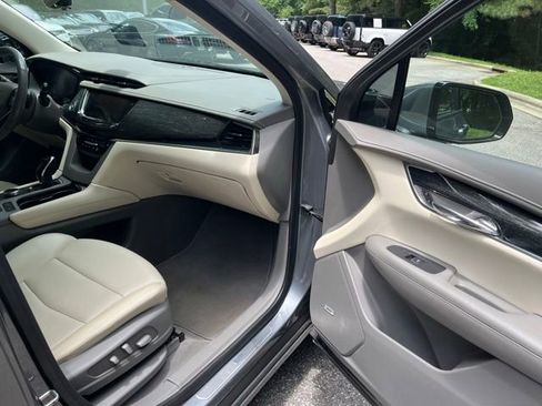 Used 2021 Cadillac XT6 Premium Luxury FWD image 10
