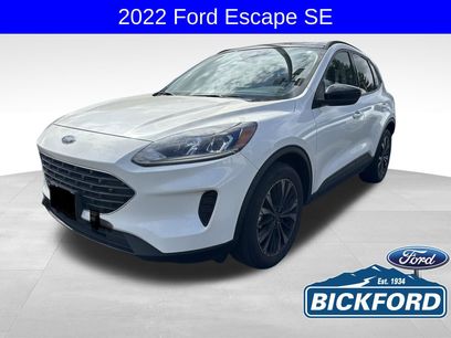 Used 2022 Ford Escape SE w/ SE Sport Appearance Package