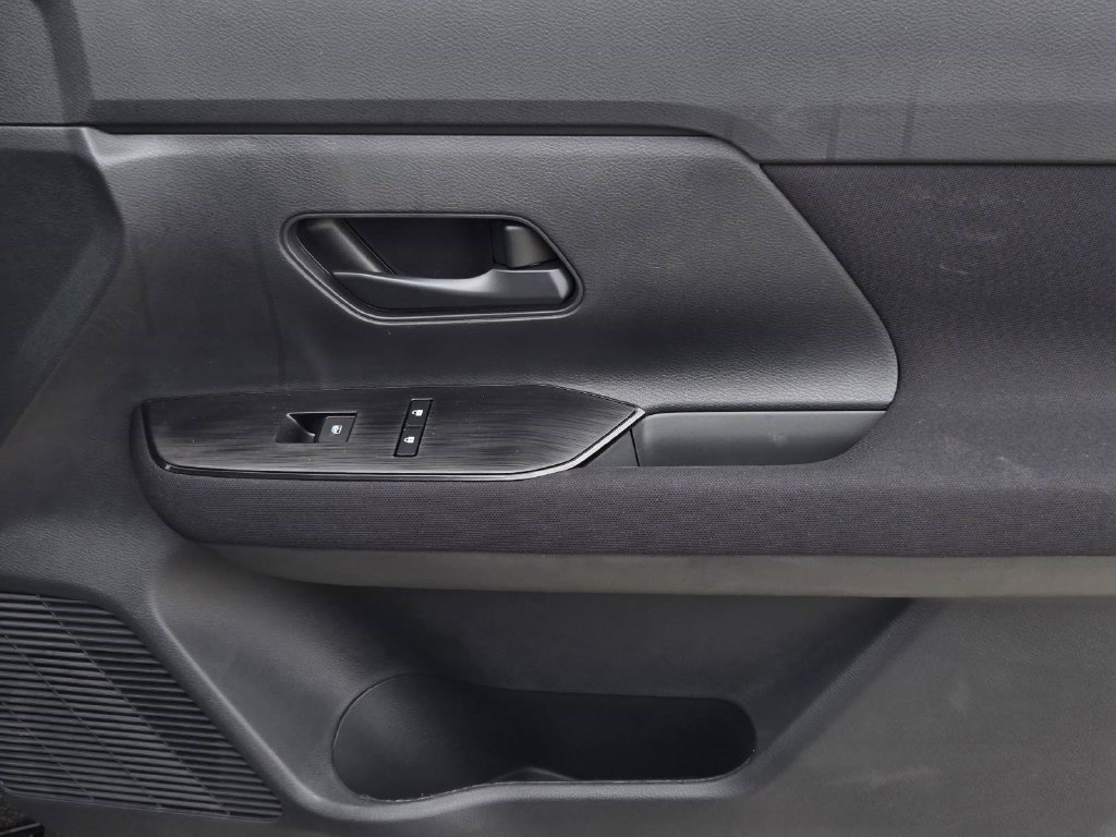 New 2026 Nissan Kicks S FWD image 8