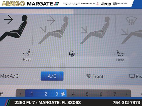 New 2026 Chrysler Pacifica Select FWD image 25