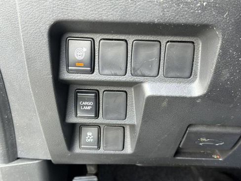 Certified 2025 Nissan Frontier SV RWD image 18