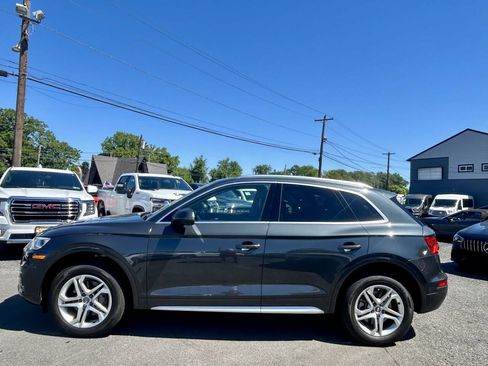 Used 2018 Audi Q5 2.0T Premium Plus w/ Premium Plus Package AWD/4WD image 2