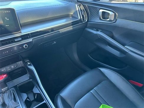 Used 2025 Kia Sorento S w/ Panoramic Sunroof Package image 17