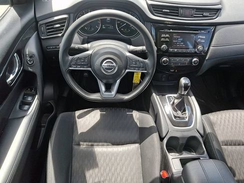 Used 2017 Nissan Rogue S AWD/4WD image 11