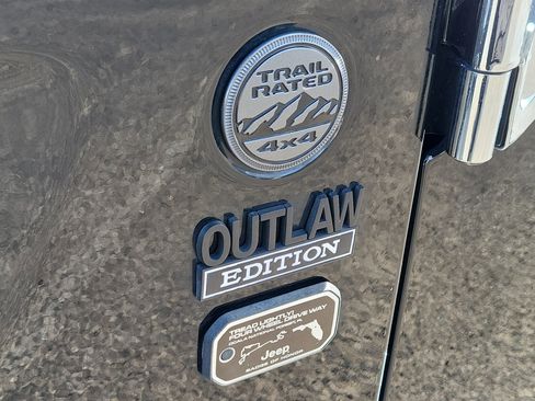 Used 2022 Jeep Wrangler Unlimited Sport image 25