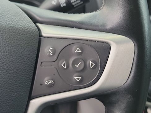 Used 2024 GMC Terrain SLT w/ Infotainment Package II image 20