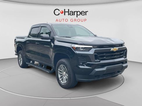 Certified 2025 Chevrolet Colorado LT w/ LT Convenience Package AWD/4WD image 1