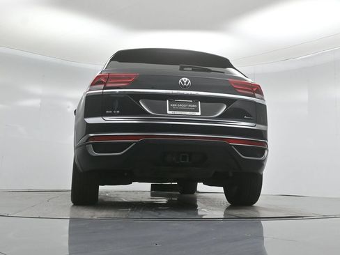 Used 2023 Volkswagen Atlas Cross Sport SE w/ Black Wheel Package AWD/4WD image 49