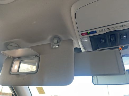 Used 2023 Subaru Forester Premium image 25