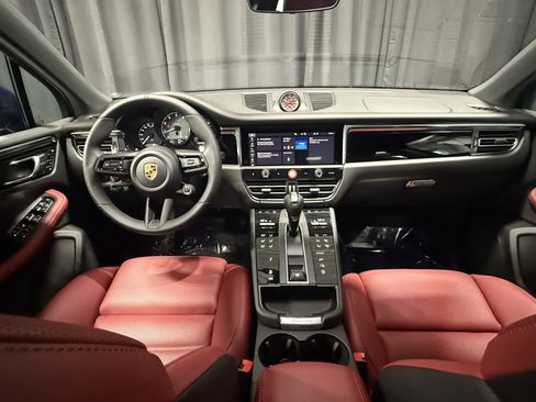 New 2026 Porsche Macan S image 4