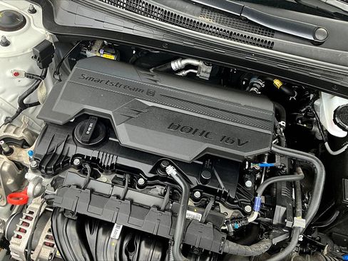 Used 2024 Hyundai Elantra SEL image 34