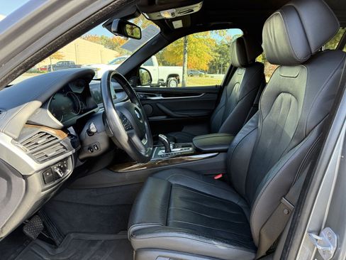 Used 2018 BMW X5 xDrive50i w/ Executive Package image 36