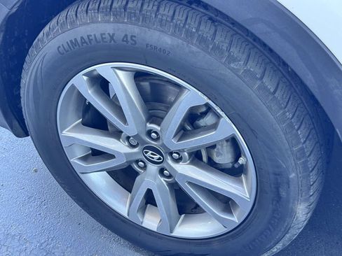 Used 2014 Hyundai Santa Fe Sport 2.0T FWD image 17