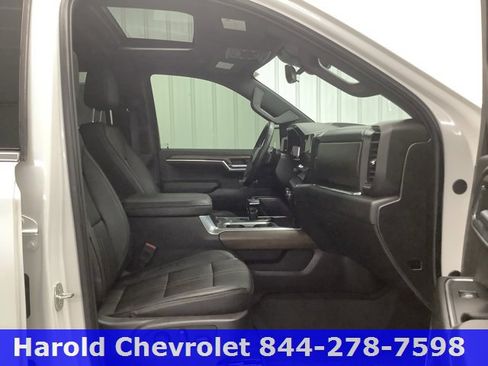 Used 2024 Chevrolet Silverado 1500 High Country w/ High Country Premium Package image 11