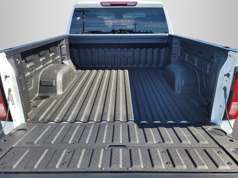 New 2026 GMC Sierra 1500 Elevation image 7