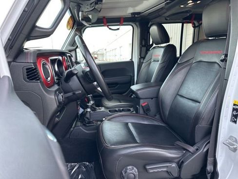 Used 2022 Jeep Wrangler Unlimited Rubicon w/ Cold Weather Group image 36